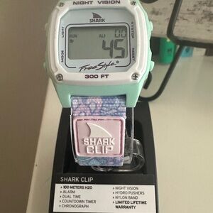 Watch, shark classic clip, mint parsley new without tags.. never worn